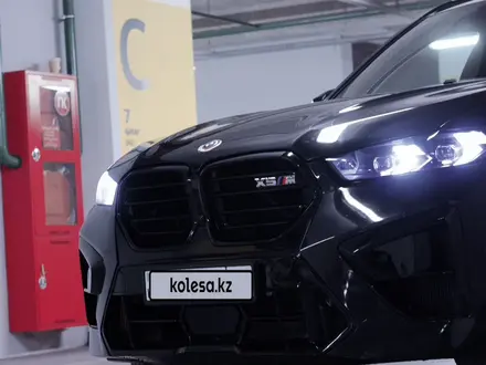 BMW X5 M 2022 года за 68 250 000 тг. в Алматы – фото 4