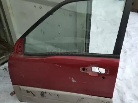 Дверь на SUZUKI GRAND VITARA 2001 за 20 000 тг. в Астана