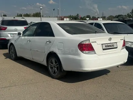 Toyota Camry 2005 года за 2 048 900 тг. в Астана – фото 5