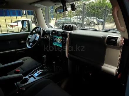 Toyota FJ Cruiser 2022 года за 29 000 000 тг. в Астана – фото 24