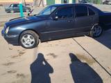 Mercedes-Benz E 240 2000 года за 3 200 000 тг. в Жанакорган – фото 3
