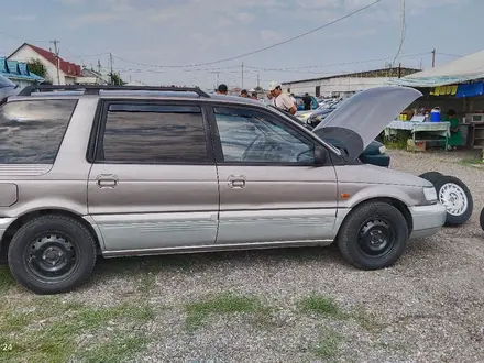 Mitsubishi Space Wagon 1995 года за 2 000 000 тг. в Алматы – фото 9