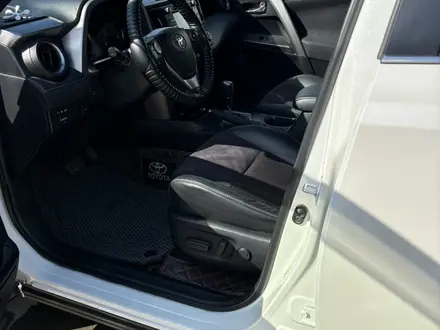Toyota RAV4 2016 года за 10 800 000 тг. в Усть-Каменогорск – фото 11