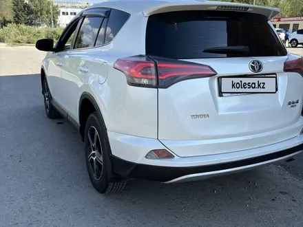 Toyota RAV4 2016 года за 10 800 000 тг. в Усть-Каменогорск