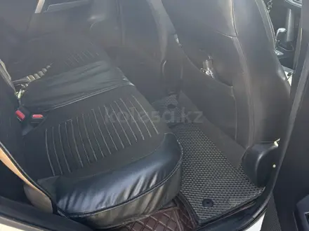 Toyota RAV4 2016 года за 10 800 000 тг. в Усть-Каменогорск – фото 9