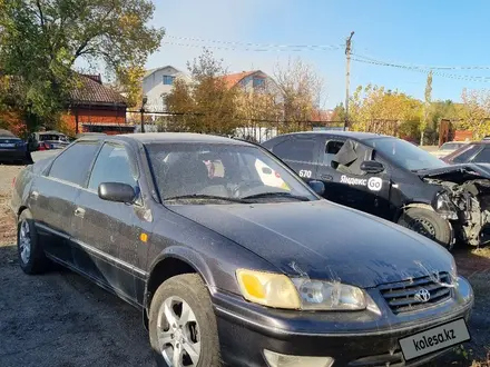 Toyota Camry 2001 года за 1 200 000 тг. в Экибастуз