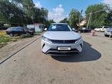 BYD Yuan Up 2025 года за 7 870 000 тг. в Алматы – фото 3
