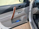 Toyota Highlander 2012 года за 8 000 000 тг. в Жанаозен – фото 2