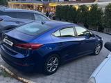 Hyundai Elantra 2018 годаүшін7 500 000 тг. в Астана – фото 3