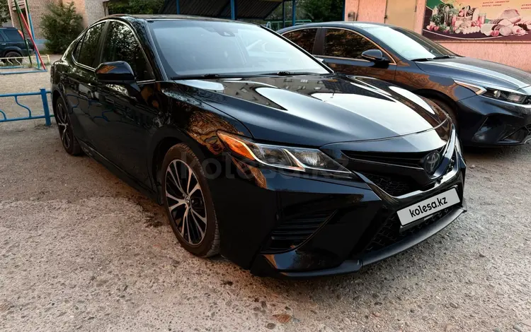 Toyota Camry 2020 годаүшін11 000 000 тг. в Семей