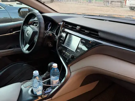 Toyota Camry 2020 года за 11 000 000 тг. в Семей – фото 3