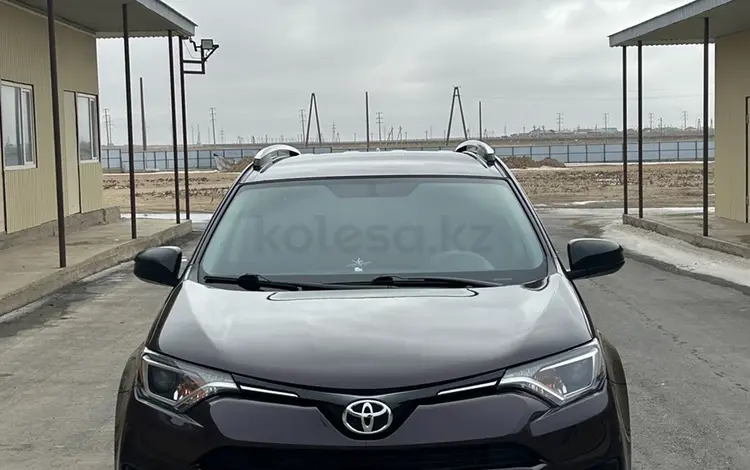 Toyota RAV4 2016 года за 11 500 000 тг. в Актау