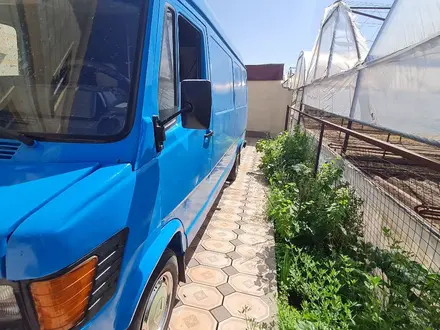 Mercedes-Benz Sprinter 1995 года за 2 900 000 тг. в Алматы – фото 3