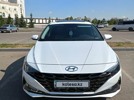 Hyundai Elantra 2023 года за 11 000 000 тг. в Астана