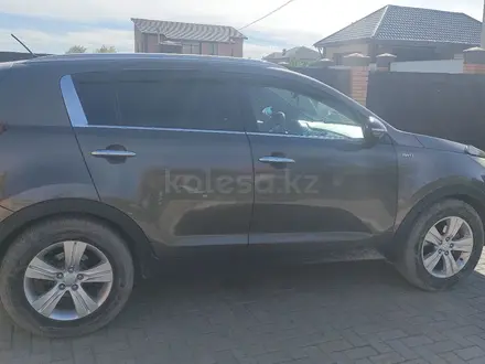 Kia Sportage 2013 года за 7 200 000 тг. в Актобе – фото 2