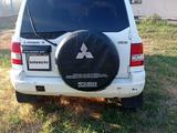 Mitsubishi Pajero iO 1998 годаүшін2 600 000 тг. в Семей