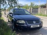 Volkswagen Passat 2003 года за 2 800 000 тг. в Алматы – фото 4
