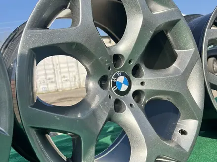 R 20 оригинальные снежинки BMW разноразмерные! Графит! за 460 000 тг. в Алматы – фото 20