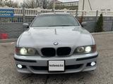 BMW 528 1998 года за 2 900 000 тг. в Тараз – фото 2