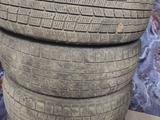 Зимние шины состояние среднее за 15 000 тг. в Алматы – фото 5