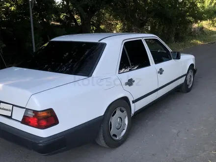 Mercedes-Benz E 200 1989 года за 1 000 000 тг. в Тараз – фото 4