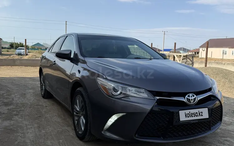 Toyota Camry 2015 года за 5 800 000 тг. в Атырау