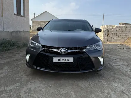 Toyota Camry 2015 года за 5 800 000 тг. в Атырау – фото 3