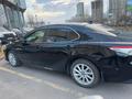 Toyota Camry 2022 года за 18 500 000 тг. в Астана – фото 3