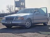 Mercedes-Benz C 220 1997 года за 4 000 000 тг. в Караганда – фото 3