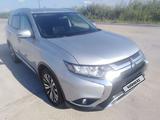 Mitsubishi Outlander 2019 года за 12 300 000 тг. в Петропавловск – фото 2