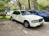 Mercedes-Benz C 200 1996 годаүшін1 300 000 тг. в Алматы