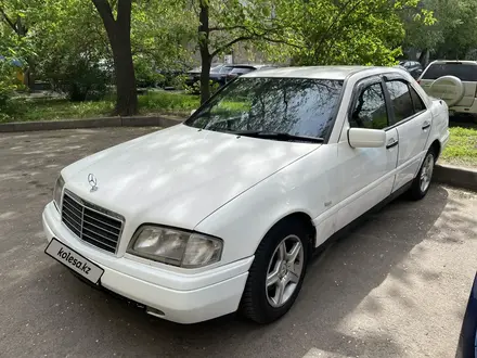 Mercedes-Benz C 200 1996 года за 1 300 000 тг. в Алматы – фото 5