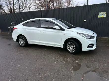 Hyundai Accent 2017 года за 7 200 000 тг. в Шымкент – фото 14