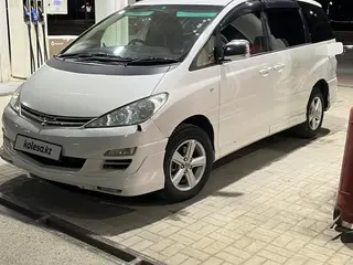Toyota Estima, 2005