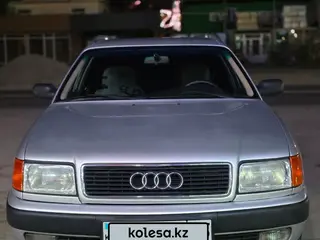 Audi 100