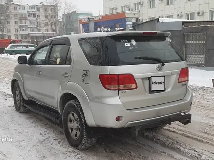 Toyota Fortuner 2007 года за 7 500 000 тг. в Астана – фото 4