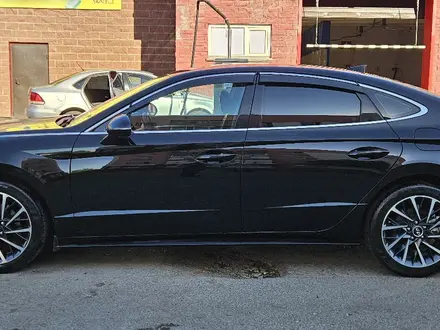 Hyundai Sonata 2022 года за 9 900 000 тг. в Астана – фото 5