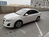 Chevrolet Cruze 2013 года за 3 500 000 тг. в Атырау – фото 2