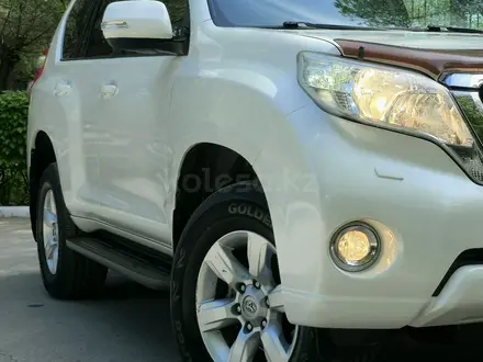Toyota Land Cruiser Prado 2015 года за 17 000 000 тг. в Актобе – фото 12