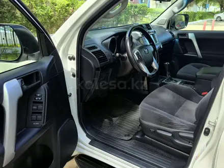 Toyota Land Cruiser Prado 2015 года за 17 000 000 тг. в Актобе – фото 25