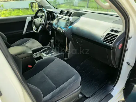 Toyota Land Cruiser Prado 2015 года за 17 000 000 тг. в Актобе – фото 27