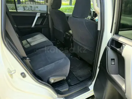 Toyota Land Cruiser Prado 2015 года за 17 000 000 тг. в Актобе – фото 30