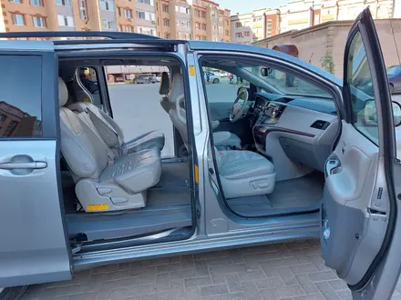 Toyota Sienna 2014 года за 10 800 000 тг. в Актобе – фото 33