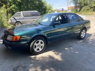 Audi 100