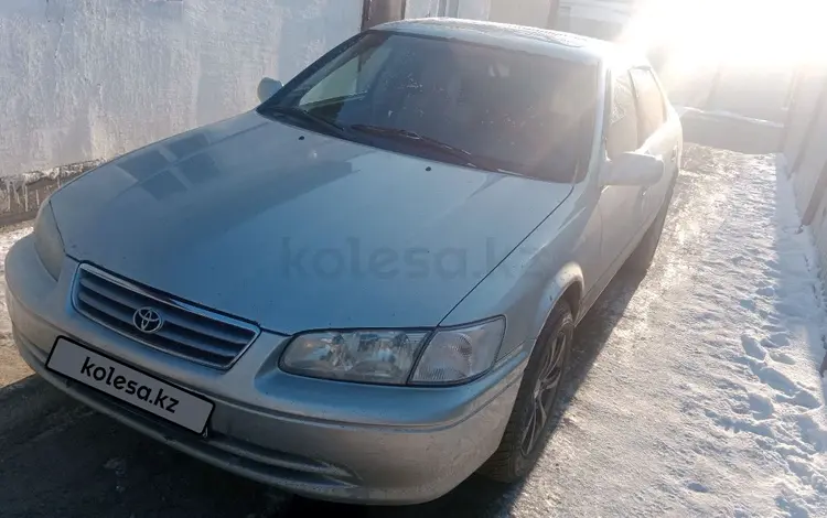 Toyota Camry 2001 годаүшін3 800 000 тг. в Актобе