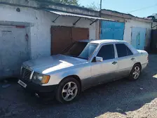 Mercedes-Benz E-Class, 1990