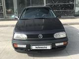 Volkswagen Golf 1994 годаүшін1 800 000 тг. в Шымкент