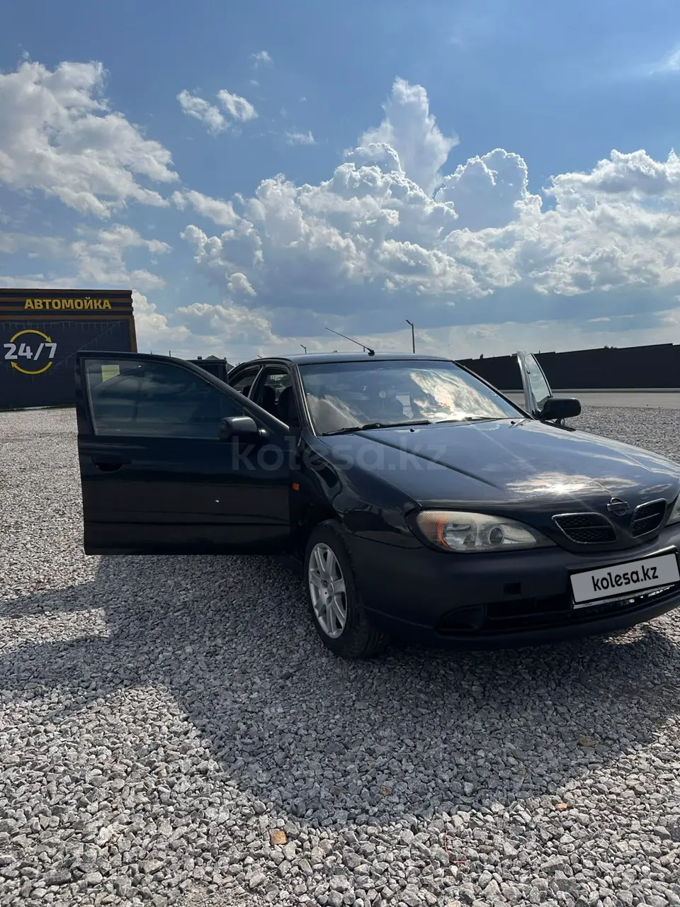 Nissan Primera, 2001