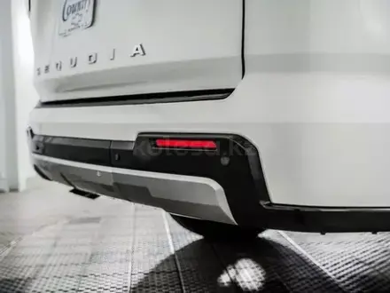 Toyota Sequoia 2023 года за 48 000 000 тг. в Шымкент – фото 12