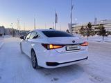 Lexus ES 250 2021 годаfor23 300 000 тг. в Астана – фото 2
